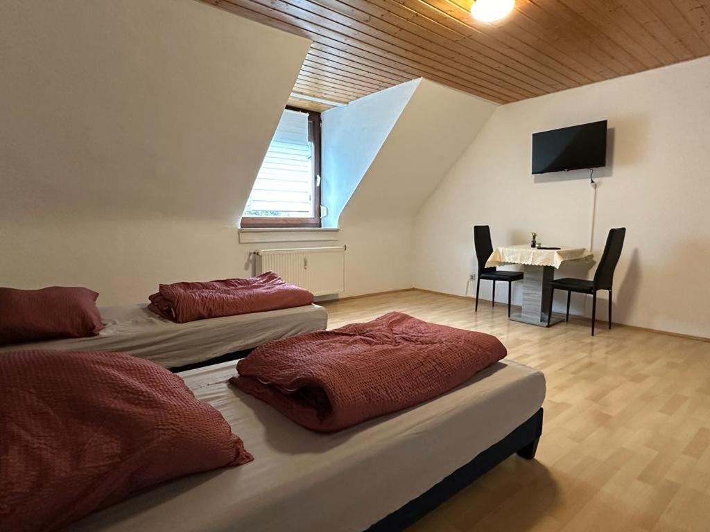 Komfortables Apartment Karlsruhe Bagian luar foto